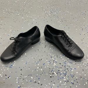 Capezio SD103 Standard Ballroom Dance Shoes -
Men's Size 10.5 Black 10.5M